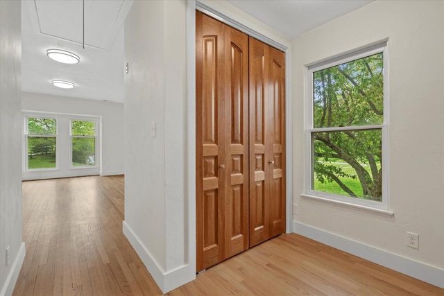 6600 N BALLARD ROAD, Appleton, WI 54913