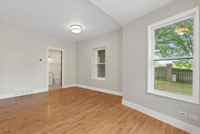 6600 N BALLARD ROAD, Appleton, WI 54913