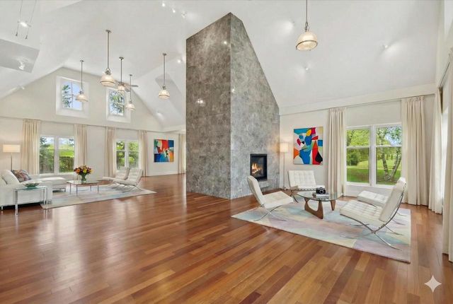 6600 N BALLARD ROAD, Appleton, WI 54913