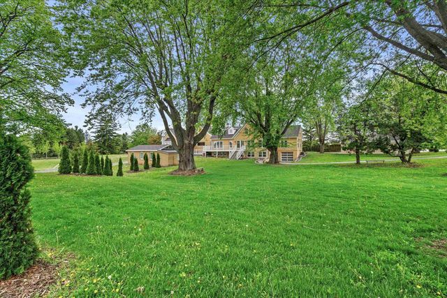 6600 N BALLARD ROAD, Appleton, WI 54913