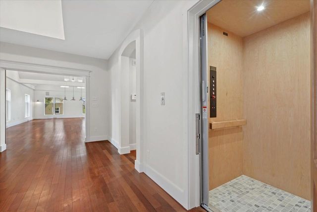 6600 N BALLARD ROAD, Appleton, WI 54913