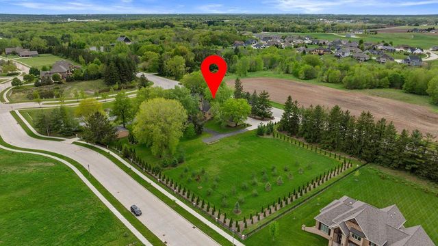 6600 N BALLARD ROAD, Appleton, WI 54913