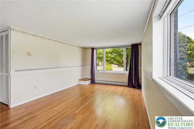 1866 Carlisle Street, Bethlehem City, PA 18017