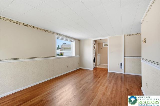 1866 Carlisle Street, Bethlehem City, PA 18017