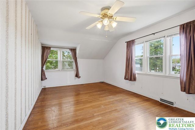 1866 Carlisle Street, Bethlehem City, PA 18017
