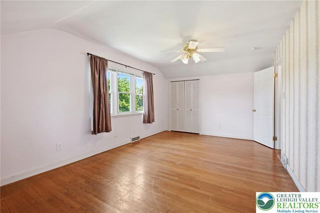 1866 Carlisle Street, Bethlehem City, PA 18017