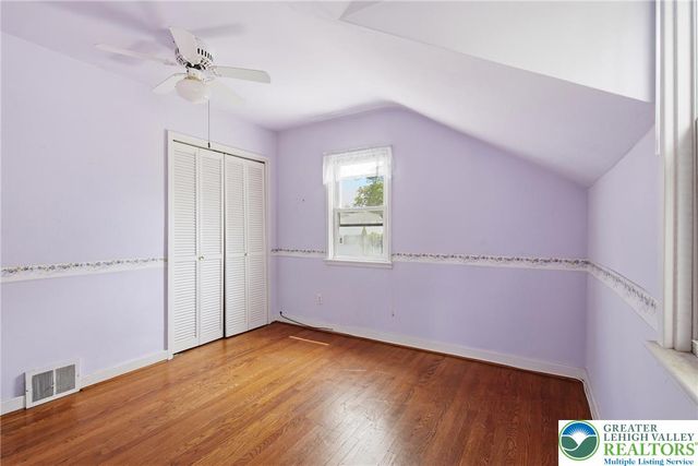 1866 Carlisle Street, Bethlehem City, PA 18017