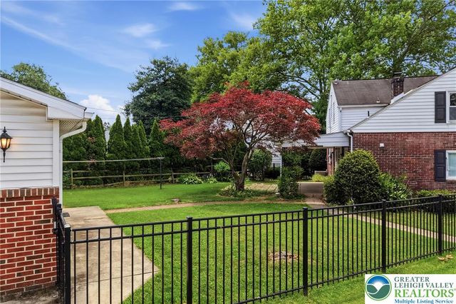 1866 Carlisle Street, Bethlehem City, PA 18017