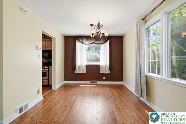 1866 Carlisle Street, Bethlehem City, PA 18017