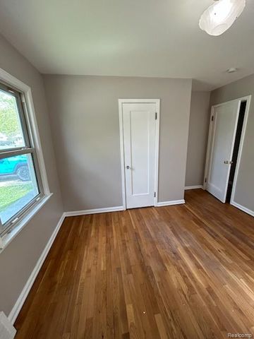 1458 Chapin Avenue, Birmingham, MI 48009