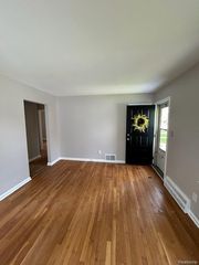 1458 Chapin Avenue, Birmingham, MI 48009