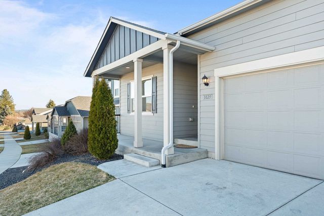 1029 S Bannen Rd, Spokane Valley, WA 99037