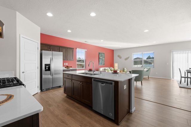 1029 S Bannen Rd, Spokane Valley, WA 99037