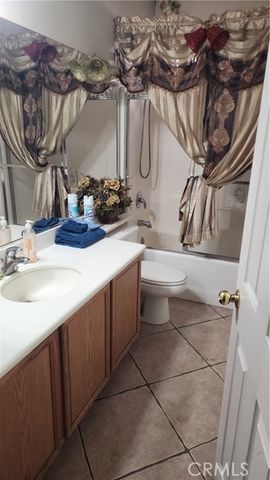 7411 Olympia, Fontana, CA 92336