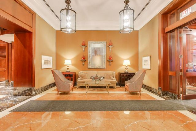 57 E Delaware Place 3504, Chicago, IL 60611