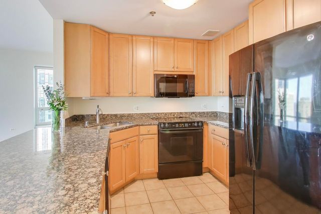 57 E Delaware Place 3504, Chicago, IL 60611