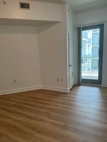 1830 Radius Drive 1220, Hollywood, FL 33020