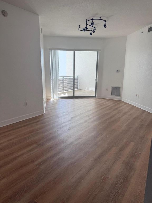 1830 Radius Drive 1220, Hollywood, FL 33020