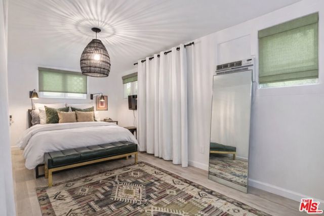 2427 N Gower Street, Los Angeles, CA 90068