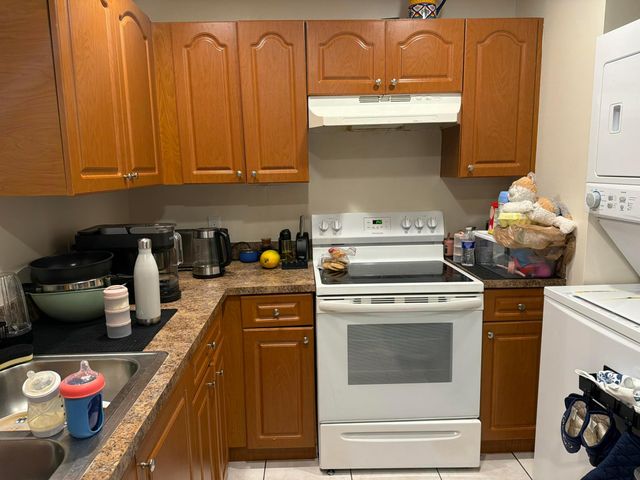 800 SW 9TH Street, Hallandale Beach, FL 33009