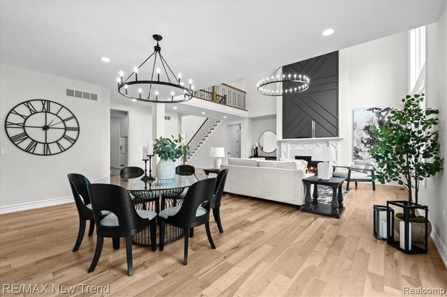 28834 Wintergreen, Farmington Hills, MI 48331