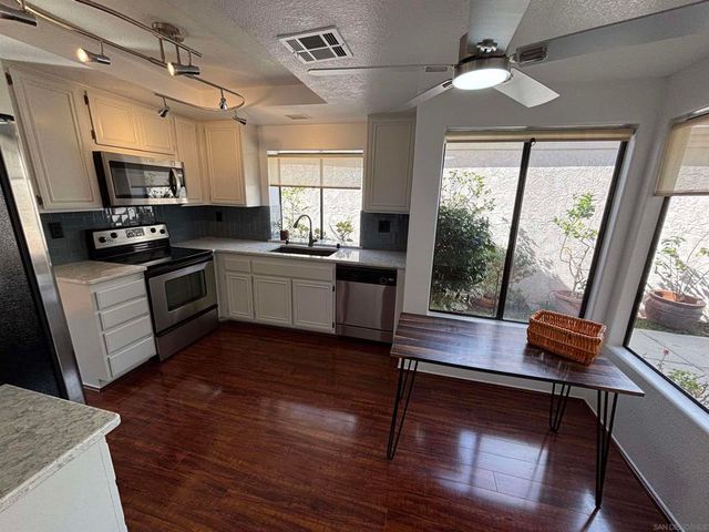 12141 Iron View Row, San Diego, CA 92128