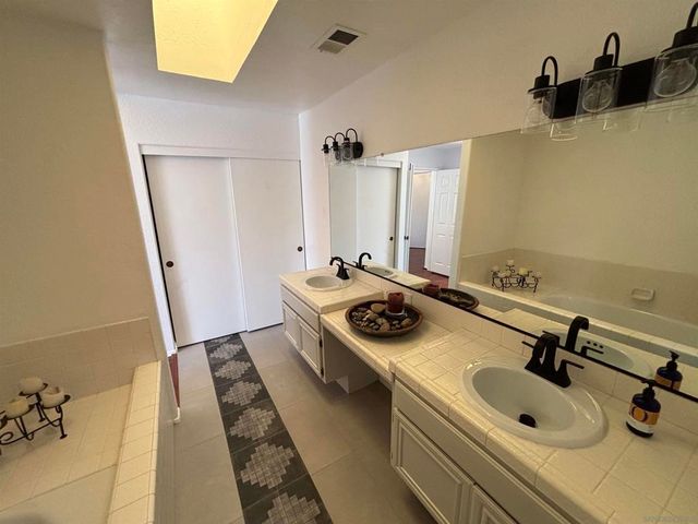 12141 Iron View Row, San Diego, CA 92128