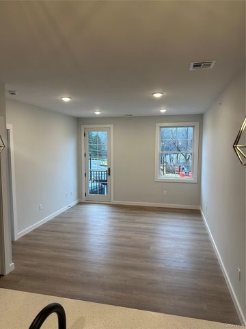 13 Forester Avenue 204, Warwick, NY 10990