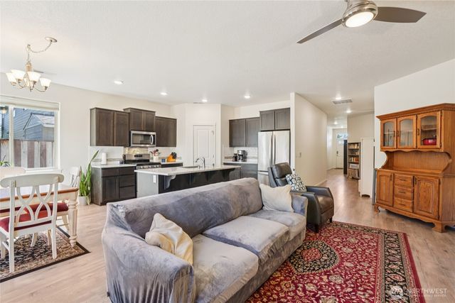 12825 NE 104th Street, Vancouver, WA 98682