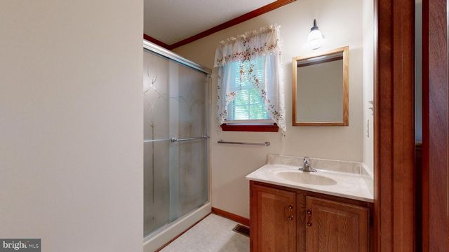 52 DELSHIRE DR, Dover, DE 19901