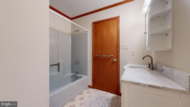 52 DELSHIRE DR, Dover, DE 19901