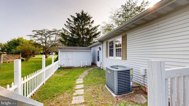 52 DELSHIRE DR, Dover, DE 19901