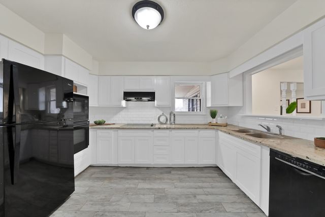 5432 Dennis Avenue, Fort Worth, TX 76114