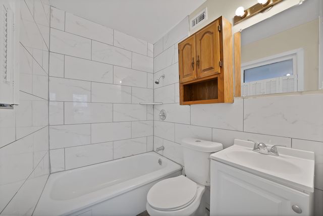 5432 Dennis Avenue, Fort Worth, TX 76114