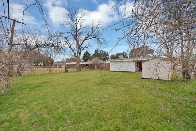 5432 Dennis Avenue, Fort Worth, TX 76114