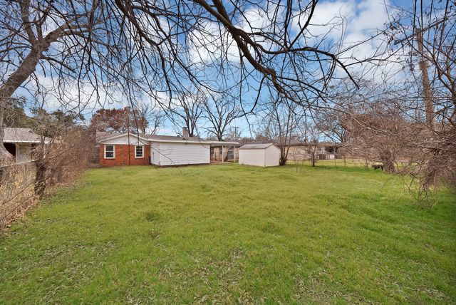 5432 Dennis Avenue, Fort Worth, TX 76114