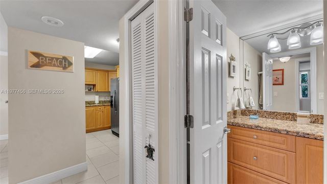 3180 S Ocean Dr 322, Hallandale Beach, FL 33009