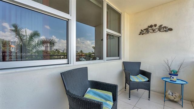 3180 S Ocean Dr 322, Hallandale Beach, FL 33009