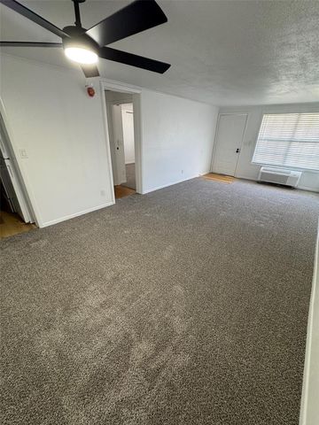 420-420 MILLS STREET 35, Leesburg, FL 34748