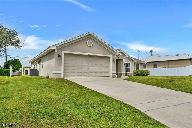2216 NE 17th AVE, Cape Coral, FL 33909