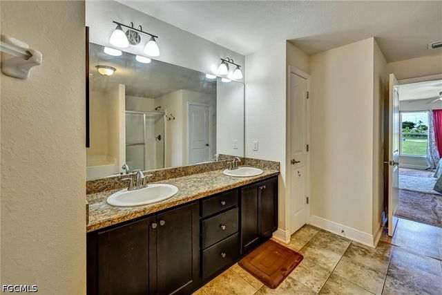 2216 NE 17th AVE, Cape Coral, FL 33909