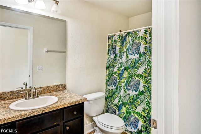 2216 NE 17th AVE, Cape Coral, FL 33909
