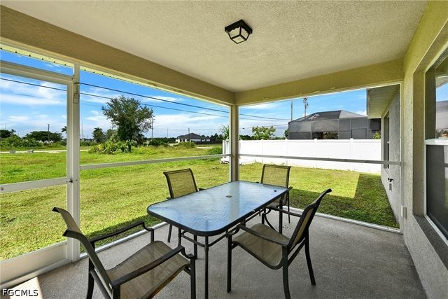 2216 NE 17th AVE, Cape Coral, FL 33909