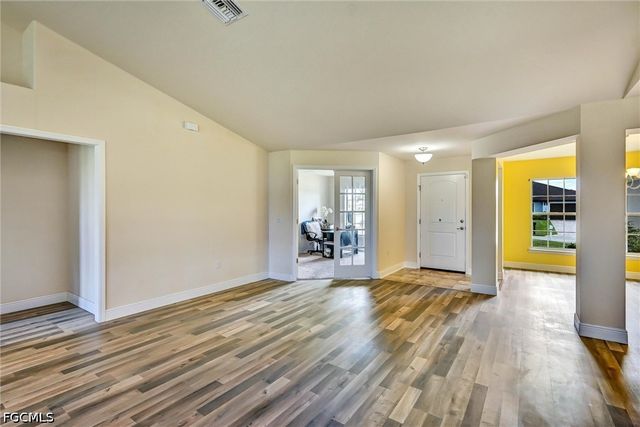 2216 NE 17th AVE, Cape Coral, FL 33909