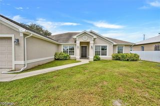 2216 NE 17th AVE, Cape Coral, FL 33909