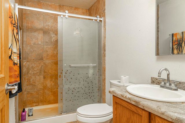 125 Warren Road, Selma, OR 97538