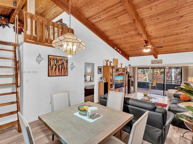 2350 Elm Ct, Pembroke Pines, FL 33026