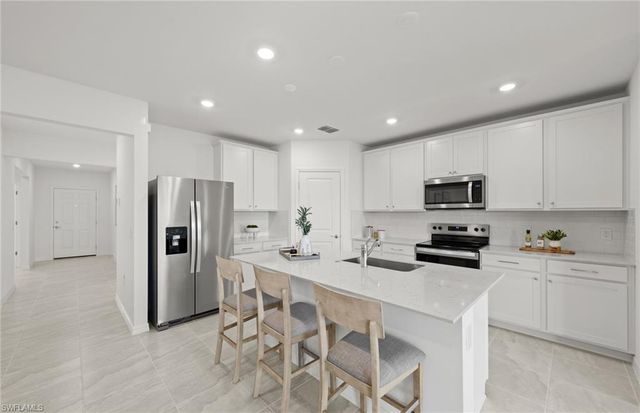 634 Lakeside Oasis AVE, Lehigh Acres, FL 33936