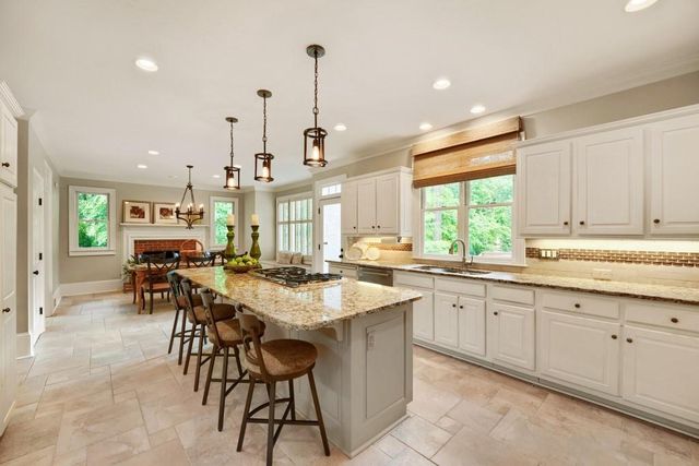 7785 Landowne Drive, Sandy Springs, GA 30350