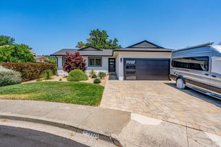 19324 Osenda Ct, Sonoma, CA 95476